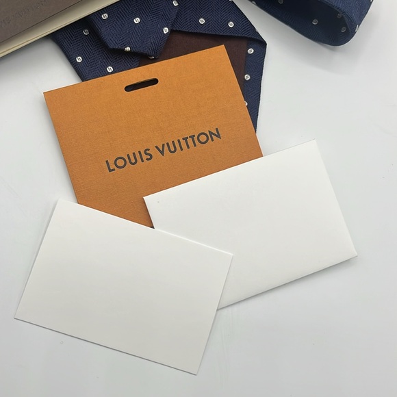 Louis Vuitton Silk Neck Tie - Picture 12 of 12